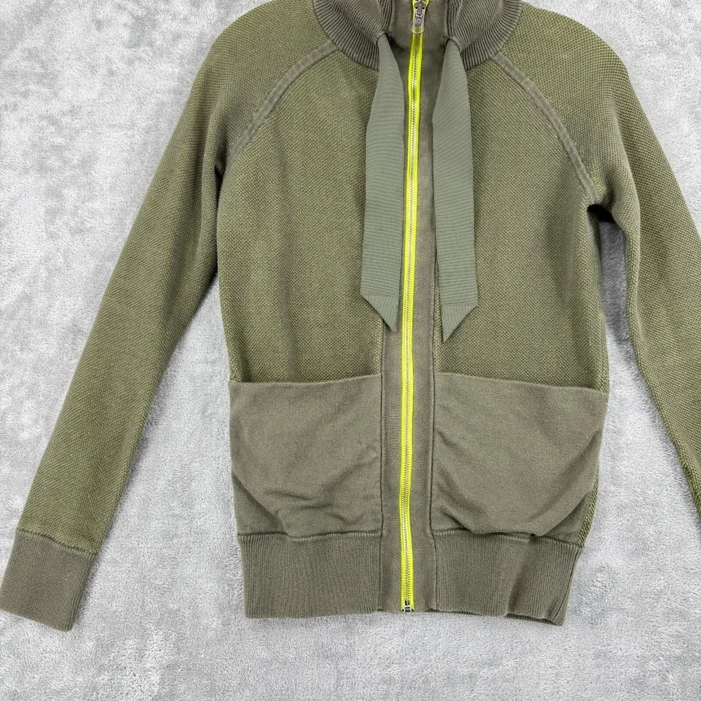 Lululemon Sweater Womens Size S Post Savasana Fatigue Green Antidote Reversible